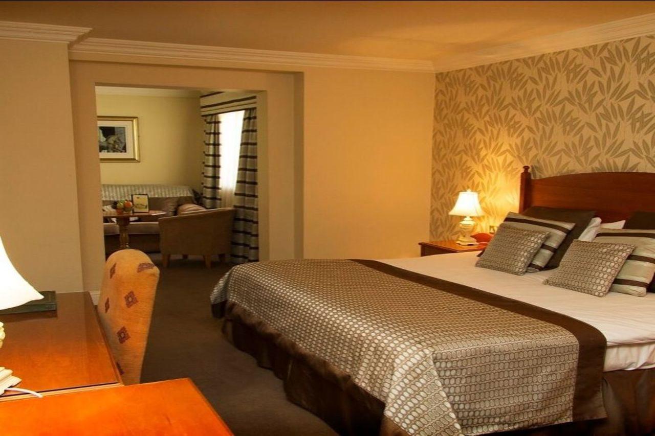 The Newgrange Hotel Navan Kültér fotó