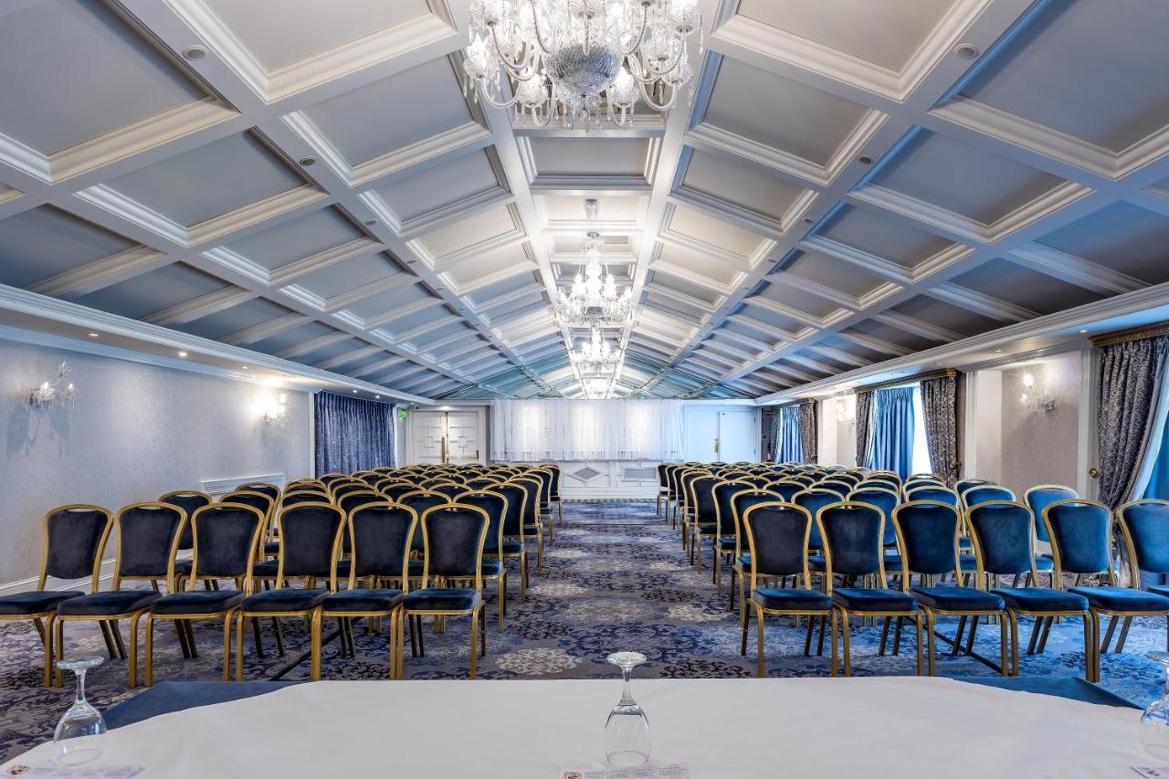 The Newgrange Hotel Navan Kültér fotó