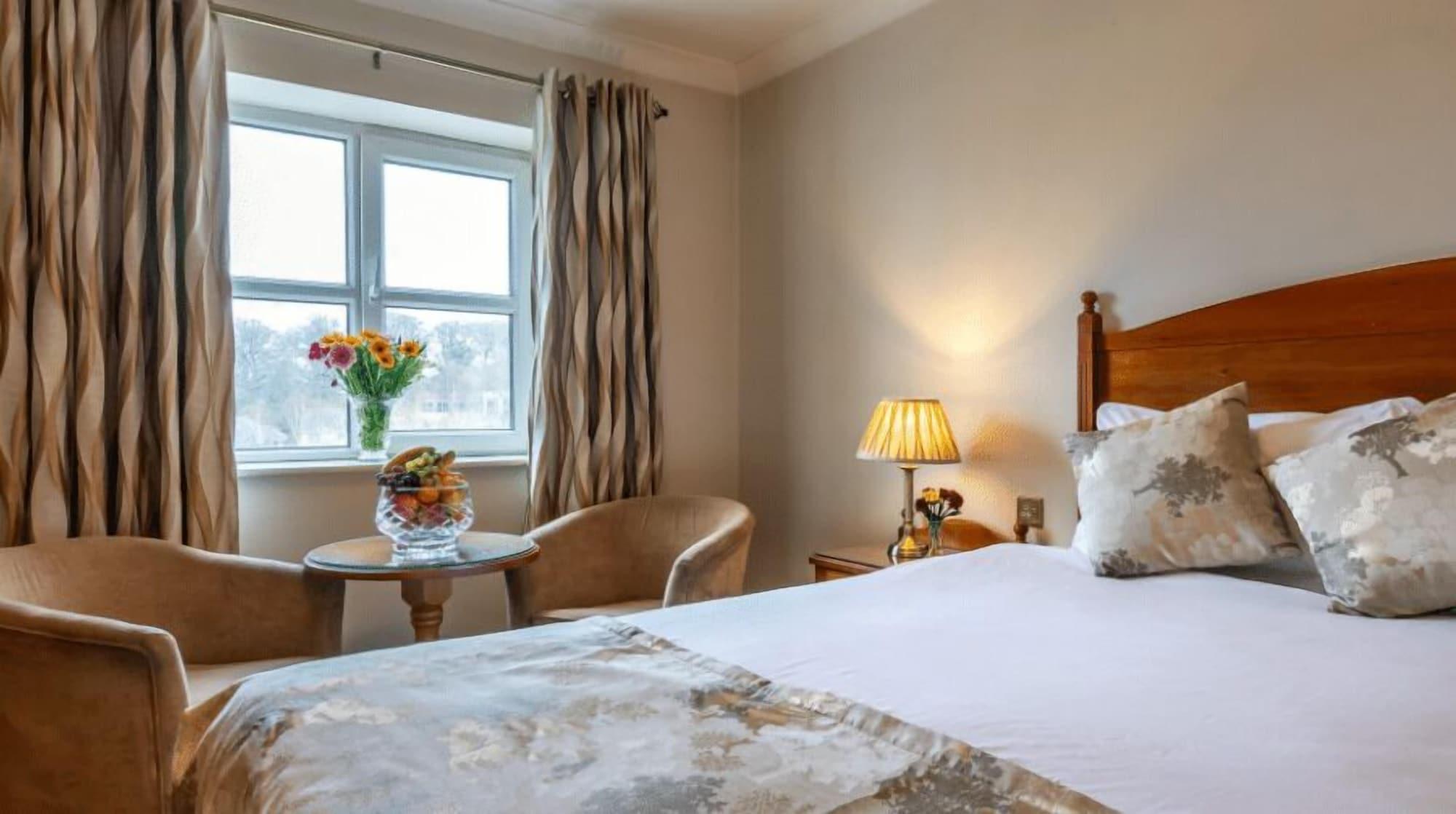 The Newgrange Hotel Navan Kültér fotó