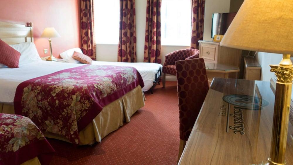 The Newgrange Hotel Navan Kültér fotó