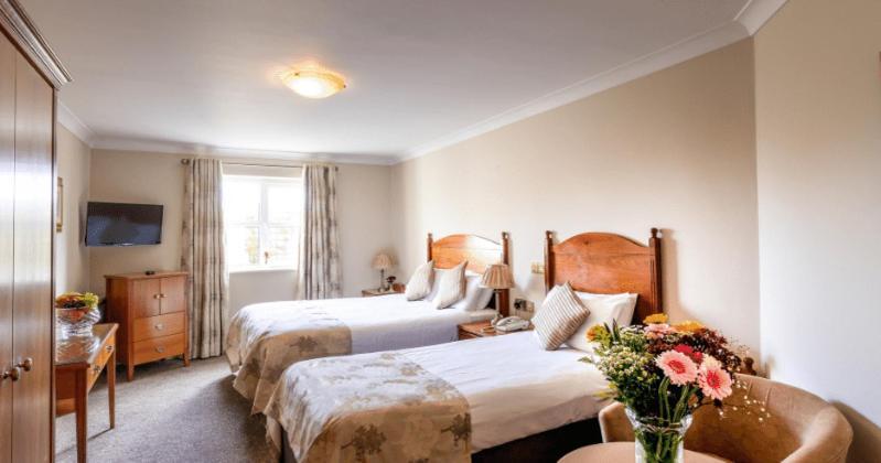The Newgrange Hotel Navan Kültér fotó