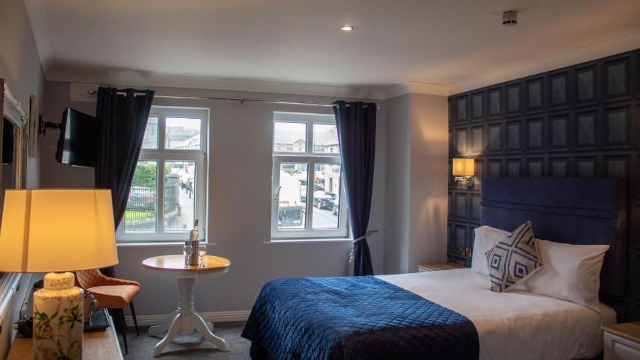 The Newgrange Hotel Navan Kültér fotó