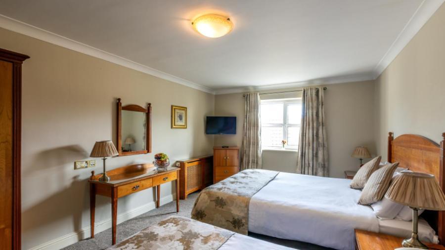 The Newgrange Hotel Navan Kültér fotó