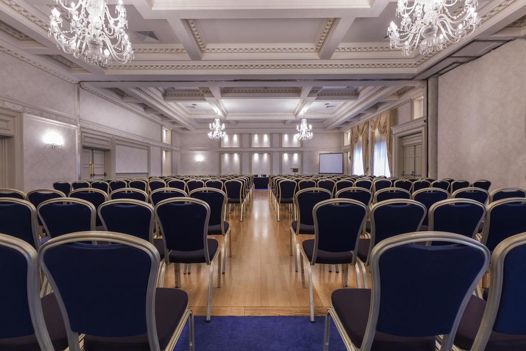 The Newgrange Hotel Navan Kültér fotó